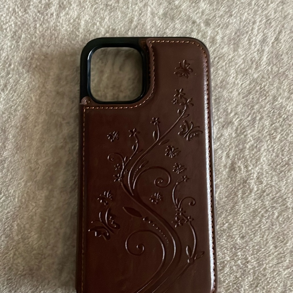 12 pro max case never used